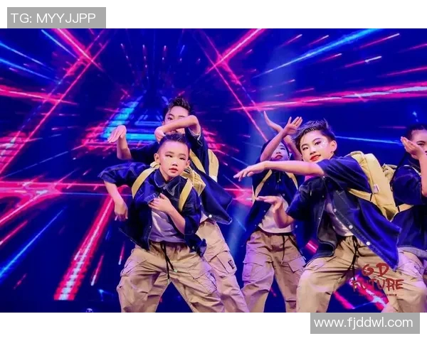 重庆街舞队展现卓越灵活性荣登全国街舞灵活性排行榜第4名 重庆街舞队展现卓越灵活性荣登全国街舞灵活性排行榜第4名