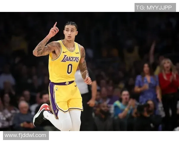 凯尔库兹马的篮球之路与未来发展潜力全面解析 凯尔库兹马的篮球之路与未来发展潜力全面解析