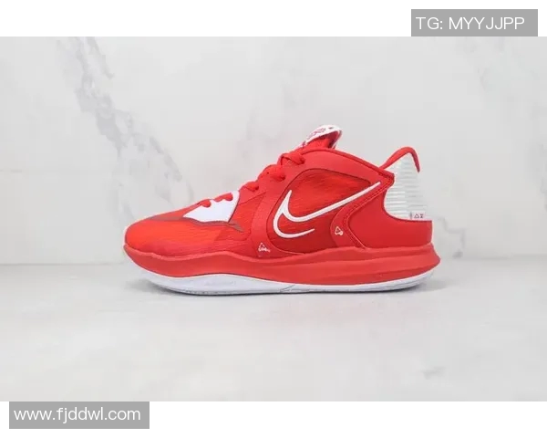 凯里欧文的篮球之路与人生哲学探讨 凯里欧文的篮球之路与人生哲学探讨