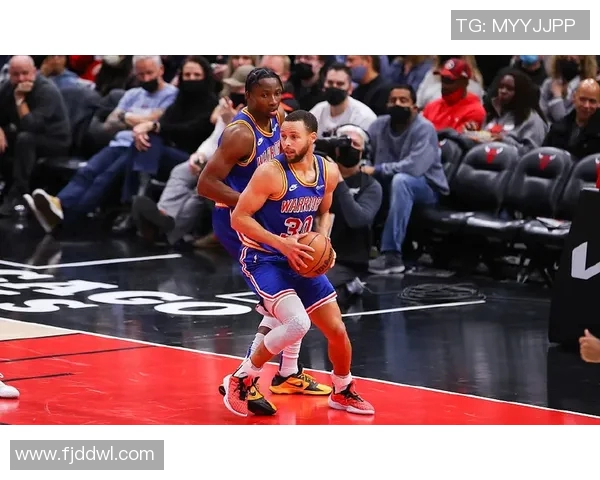 勇士与公牛激战正酣最终结果揭晓引发球迷热议 勇士与公牛激战正酣最终结果揭晓引发球迷热议