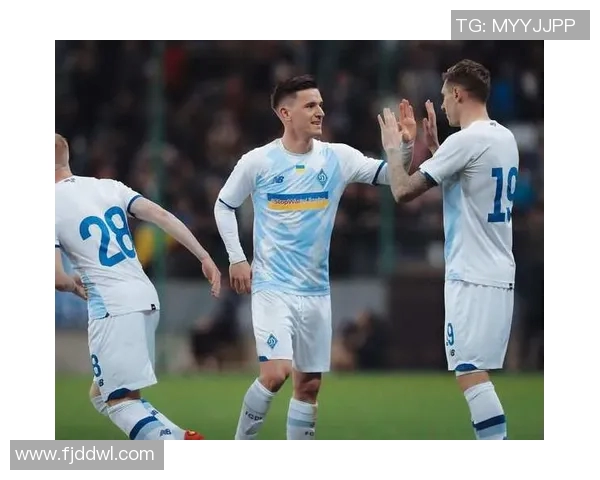 基铺迪纳摩迎战巴塞罗那争夺欧战资格的关键对决