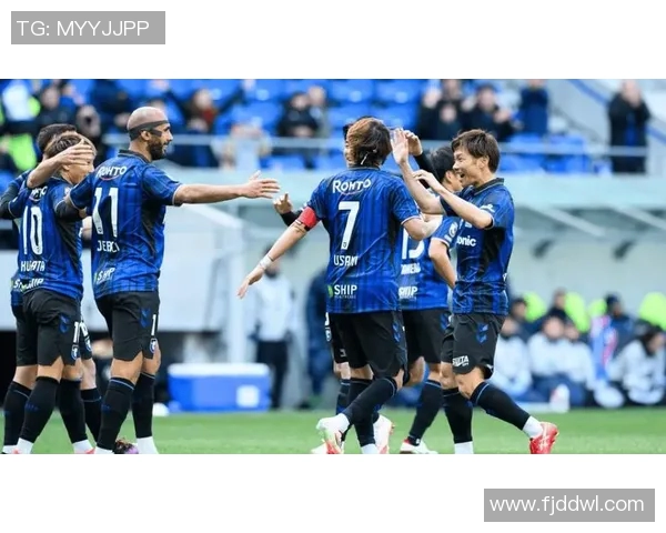 广州队与大阪钢巴精彩对决录像回顾分析及比赛亮点总结