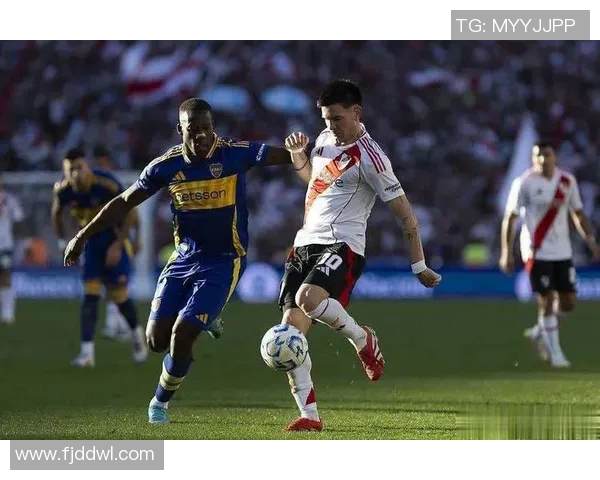 河床与巴塞罗那世俱杯的巅峰对决历史回顾与精彩瞬间分析 河床与巴塞罗那世俱杯的巅峰对决历史回顾与精彩瞬间分析