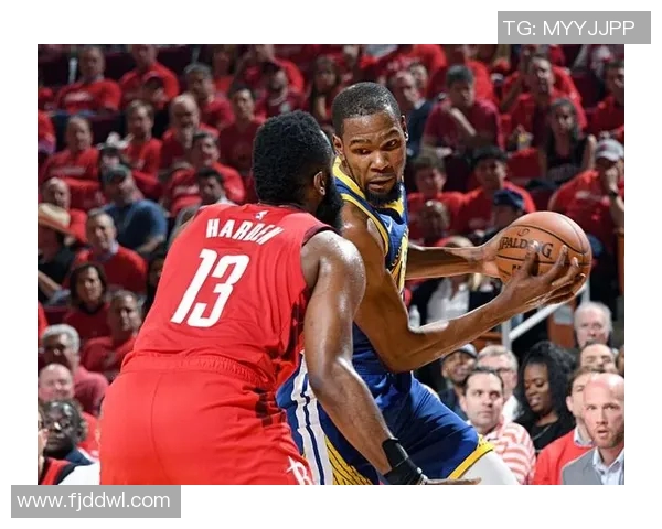 火箭与勇士激战正酣360直播全程带你感受精彩瞬间