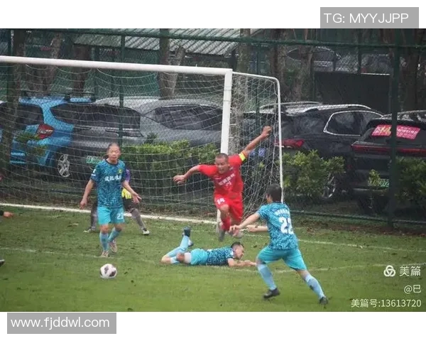 纽维尔老男孩对决强敌展现青春活力与团队精神的精彩比赛