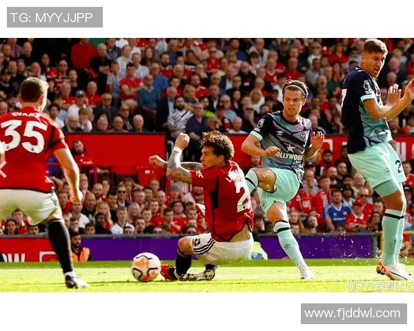 皇马与曼联西甲精彩对决全场录像回放及精彩瞬间分析 皇马与曼联西甲精彩对决全场录像回放及精彩瞬间分析