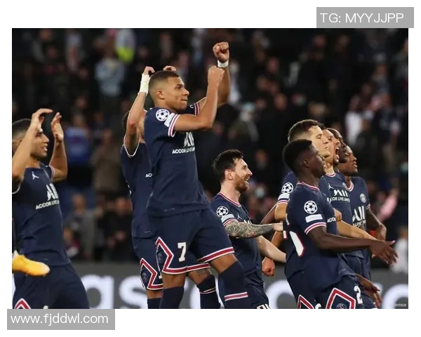 费伦斯与尤文图斯激战正酣谁能在这场对决中笑到最后