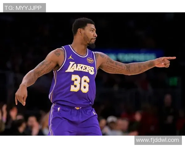 马库斯斯马特的篮球之路与成长故事解析 马库斯斯马特的篮球之路与成长故事解析