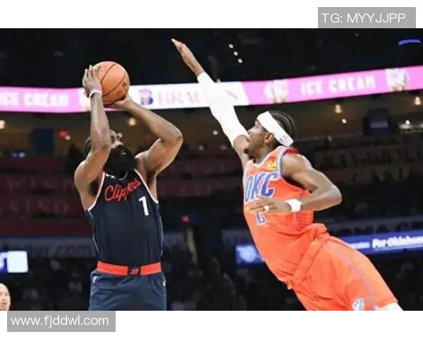 2012季后赛热火与快船的巅峰对决回顾与精彩瞬间分析 2012季后赛热火与快船的巅峰对决回顾与精彩瞬间分析