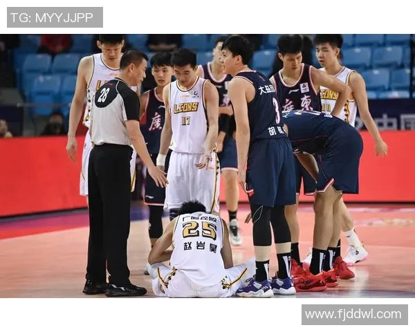 CBA篮球精彩对决广厦队迎战广东队直播全程回顾与分析 CBA篮球精彩对决广厦队迎战广东队直播全程回顾与分析