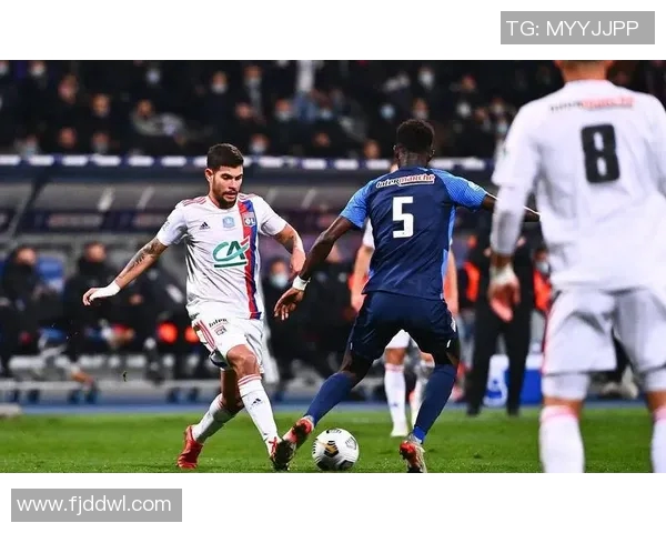 南特与里昂历史交战回顾及战绩分析探讨